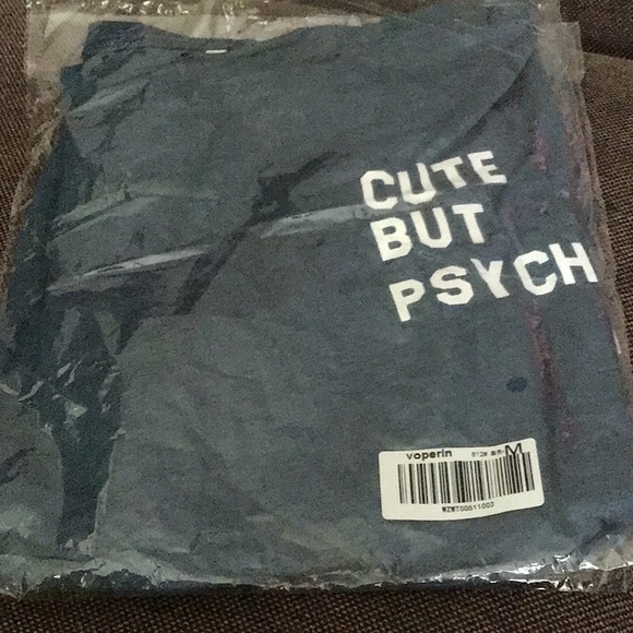 Only 1 left😈 “Cute but psycho” distressed T-shirt - Picture 8 of 8
